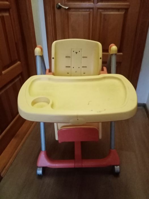 Кресло столик для кормления