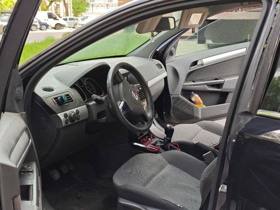 Продам Opel Astra H
