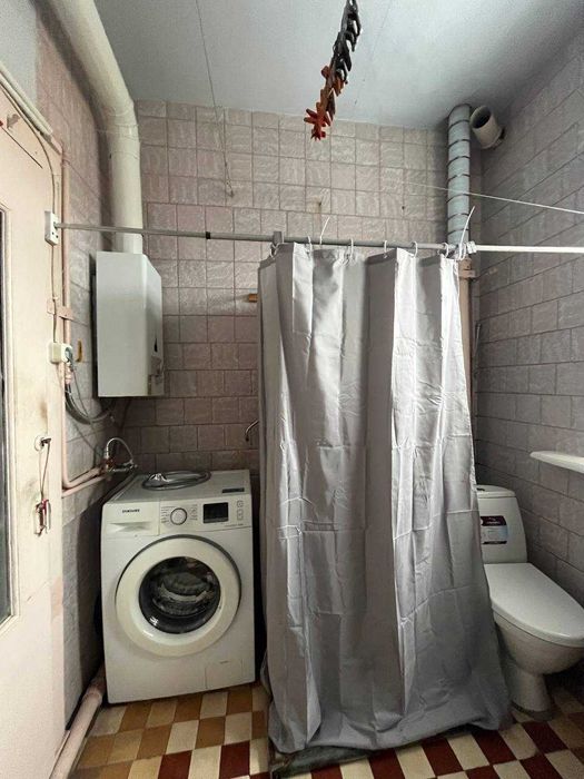 Оренда першого поверху приватного будинку Устинівський пров. 18А