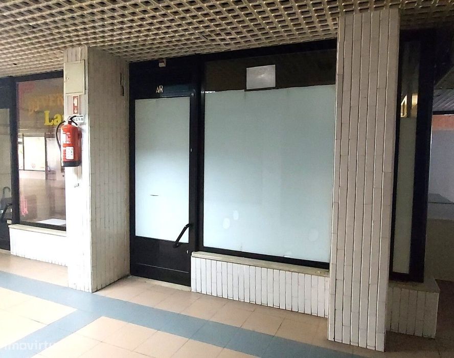Espaço Comercial no Centro Comercial Académico em Viseu
