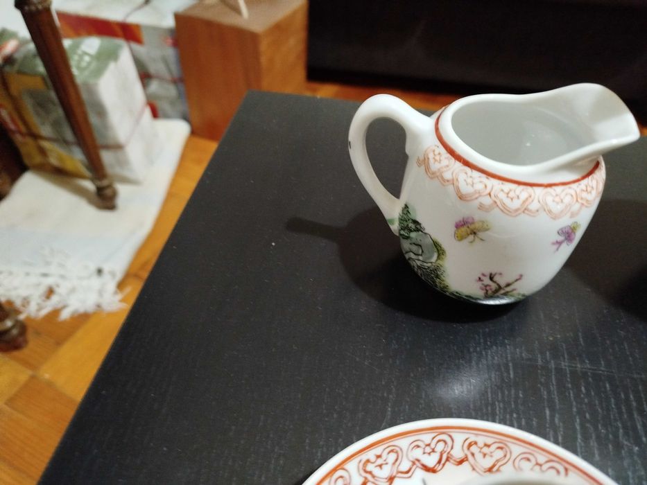 Conjunto de chávenas de café em porcelana em japanese