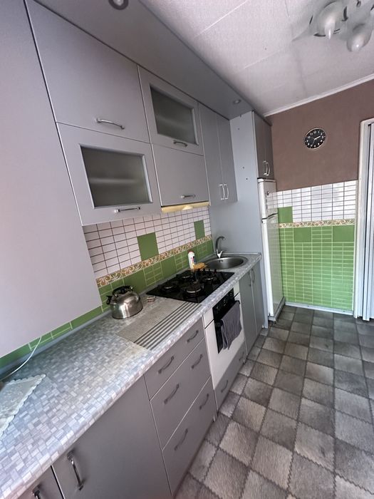 Велика 4 - кімнатна квартира -6 окремих місць