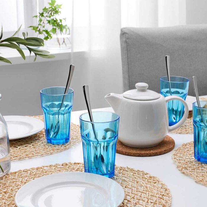 Zestaw 4 szklanek IKEA POKAL, 350ml, niebieskie, idealne na każdą porę