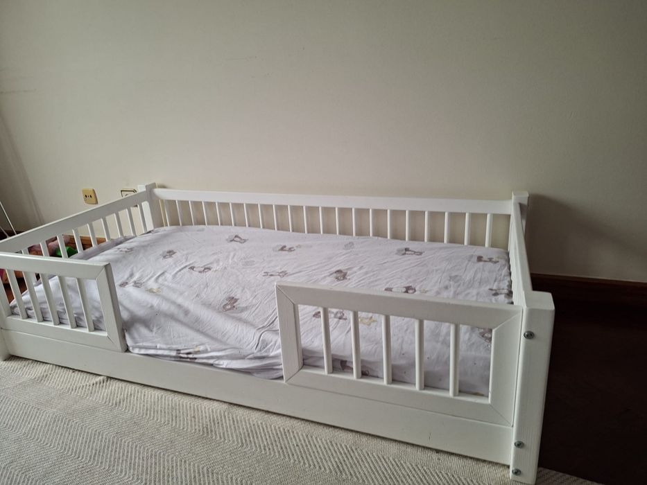 Cama Montessori Mon Lit Cabane + colchão incluído