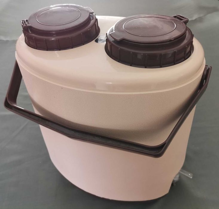 Termo duplo grande, marca Thermolympic