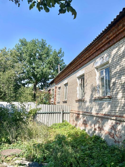 Продам полдома, район Одесской, свій двір