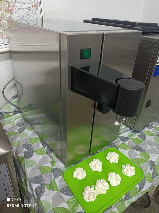 Automat,maszyna do bitej smietany Thermoplan Whipper