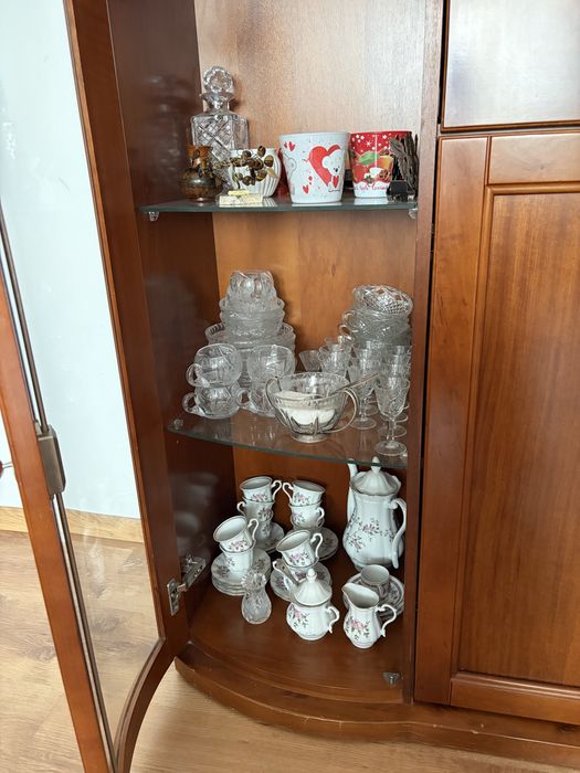 Porcelana , kryształy zestawy  Zabytki PRL
