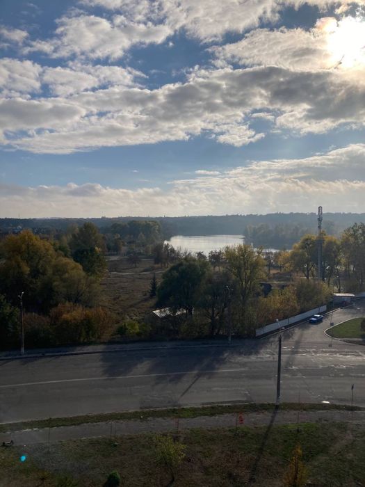 2к НОВОБУДОВА біля річки