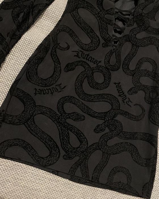 Святкова міні скуня по фігурі