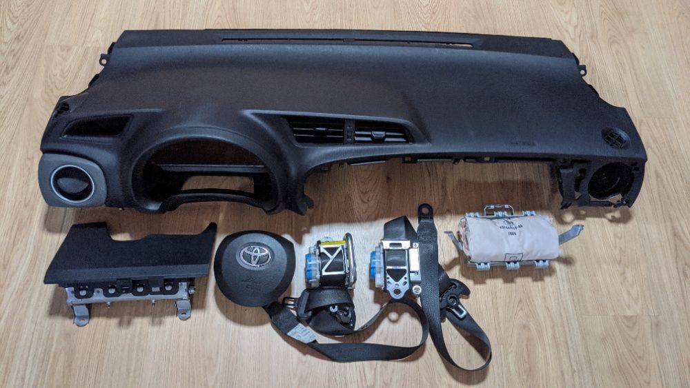 Conjunto Kit Airbags Tablier Toyota Yaris 3 XP130 de 2011/2014 Origina