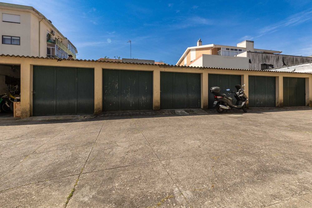 Apartamento T2+1 com garagem fechada em Ermesinde