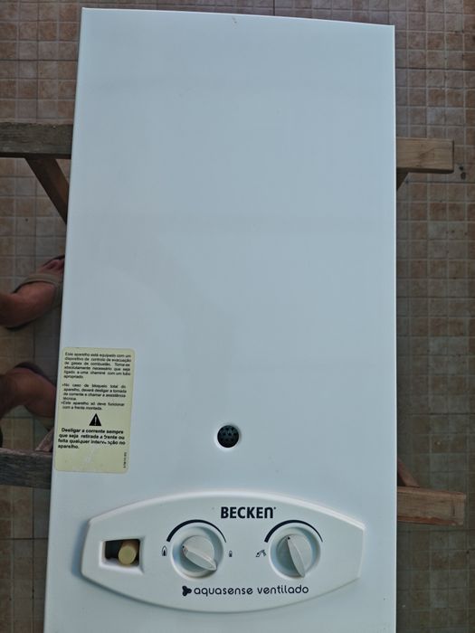 Esquentador Ventilado Bosch / Becker Aquasense 11L (Gás Natural)
