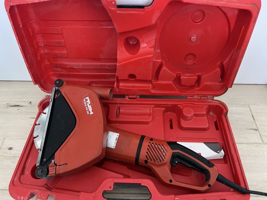 Штроборіз Hilti DC-EX 230/9 на базі болгарки  AG 230-27DB