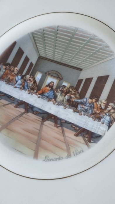 VISTA ALEGRE - prato em porcelana portuguesa com reprodução da Santa C