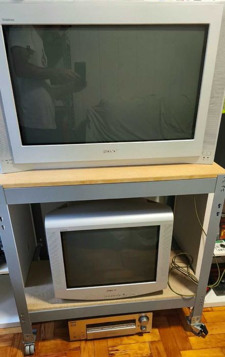 Sistema Vintage de Entretenimento Sony: TV 32 + Receiver 5.1 + 5 Caixas + Subwoofer + Estante