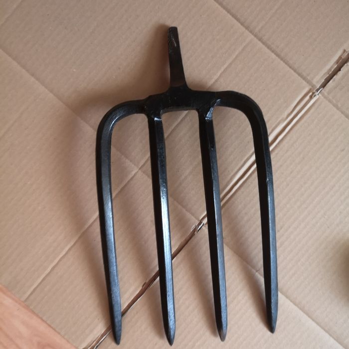 Widły rolnicze kute 35x20