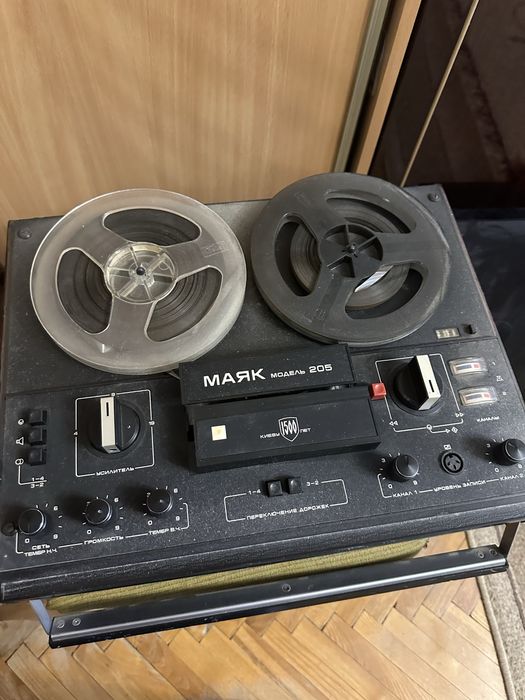 Магнітофон Маяк