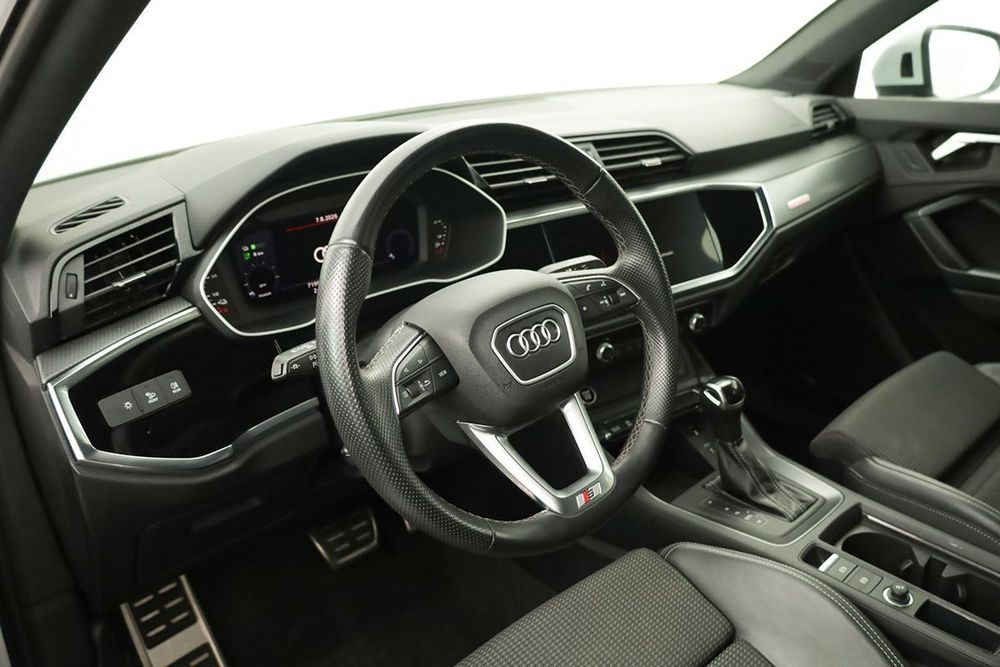 Audi Q3 Sportback 45 TFSIe S line S tronic