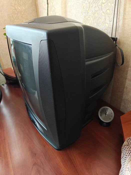 Продам телевізор LG CF-21D70K