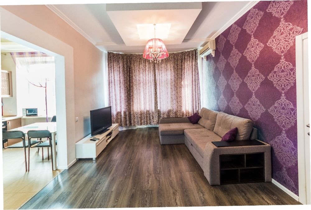 Посуточно 2к квартира в центре на ул. Льва Толстого, 5