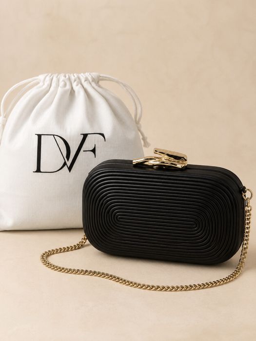 Новий шкіряний клатч Diane von Furstenberg DVF чорний з ланцюжком