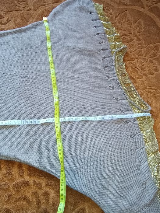 Sweter S złota nitka