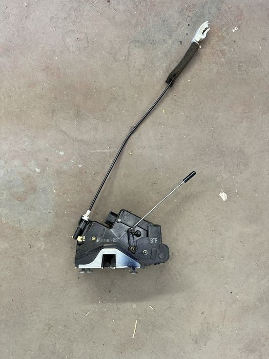 Замок двери передний пассажирский bmw e46