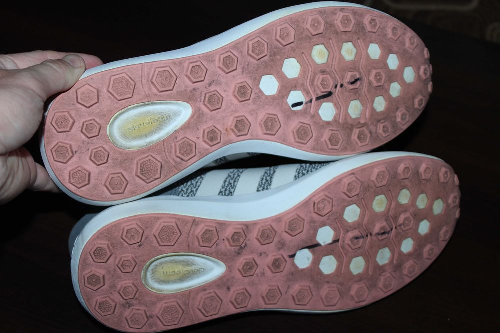 Кроссовки Adidas Race