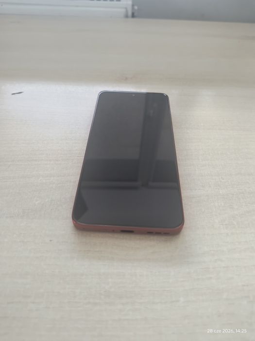 Sprzedam telefon Motorola Egde 50 neo pomarańczowy
