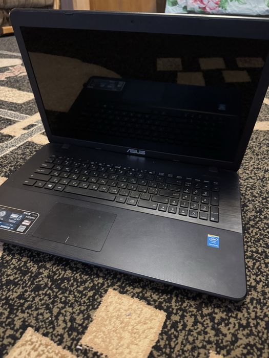 Ноутбук Asus