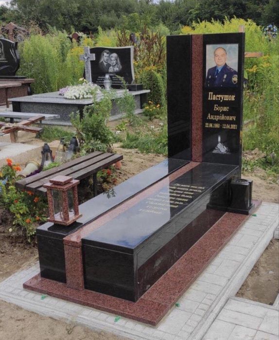 Памятники , габро ,покостівка, лізник