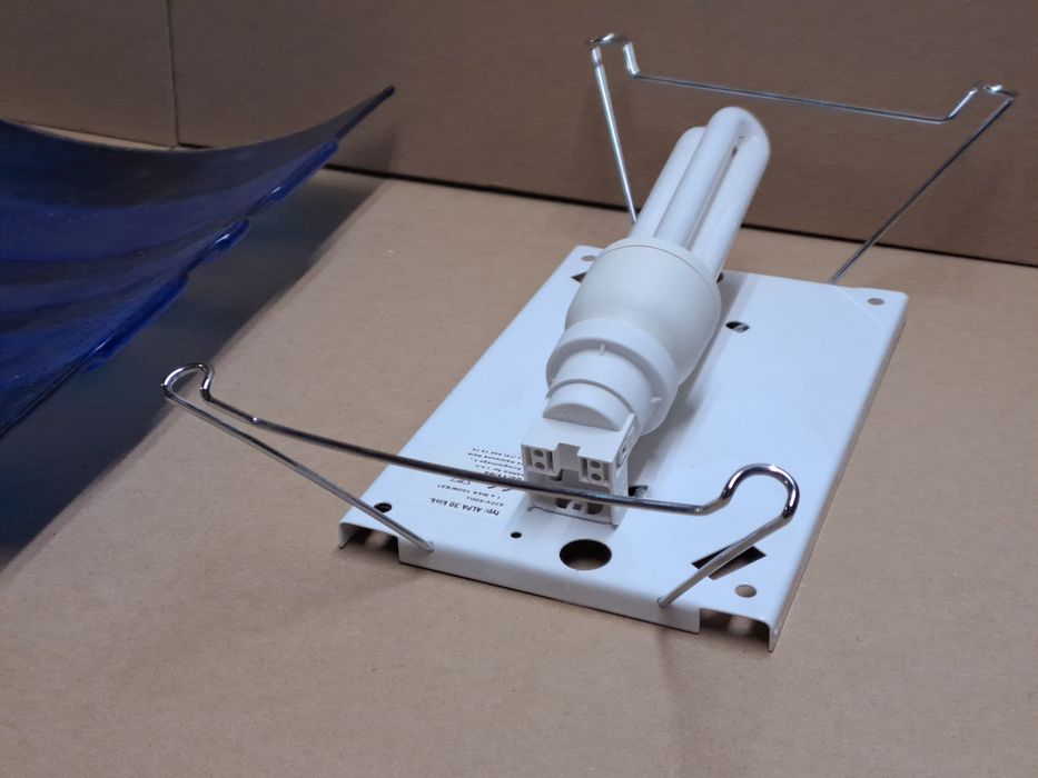 Kinkiet lampka niebieska