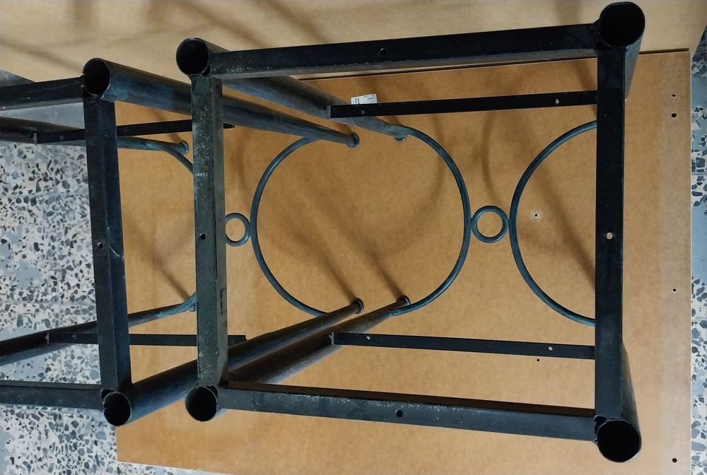 2 iron frames for bedside tables or other uses.64584550857346122