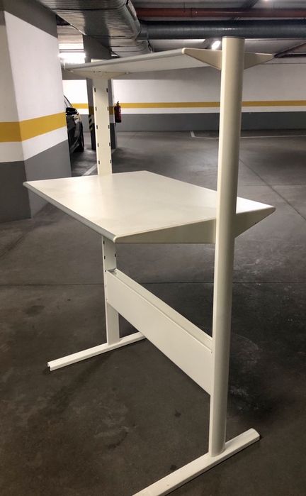 Estante vertical Ikea