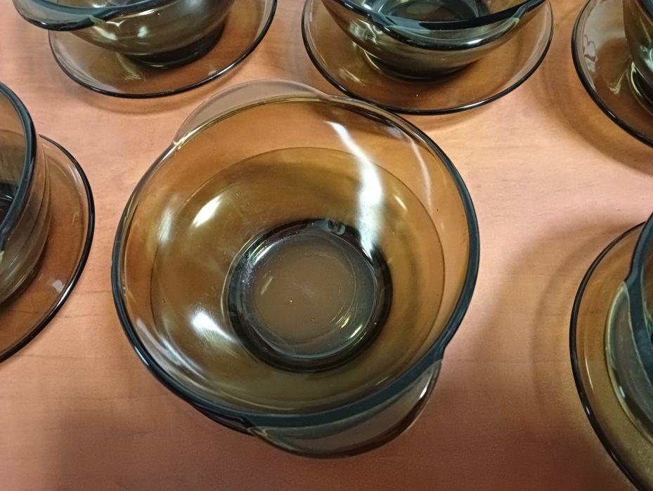 6 bulionówek że spodkiem