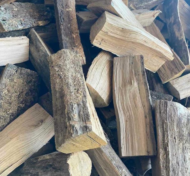 Продам дрова (тополь, акация, дуб)