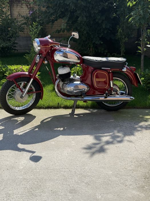 Продам мотоцикл Ява 350/360.00