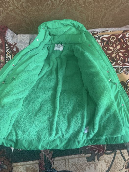 Зимова куртка для дівчинки
