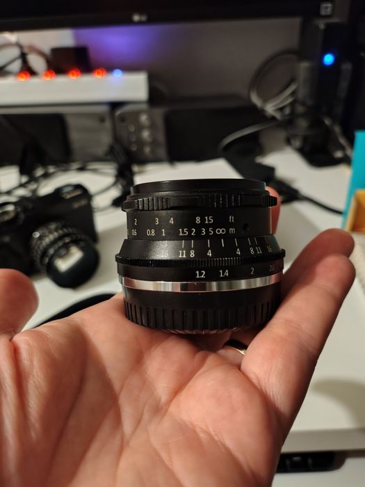 Objetiva manual 7artisans 35mm F1.2 para fuji