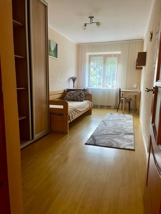 Продаж 2 кімнатной набережна Черемушки.Сертифікат.
