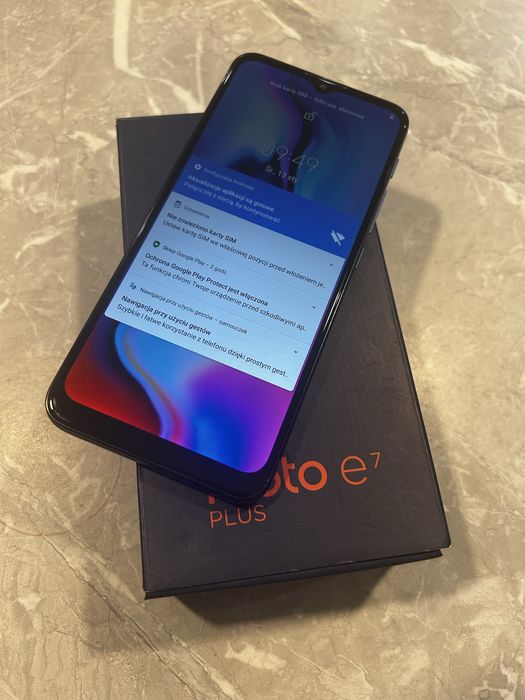 Motorola moto E7 PLUS 4/64GB niebieska  idealna