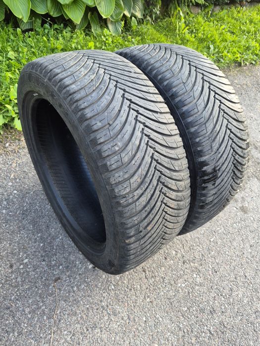 Opony wielosezonowe  245/45 R19