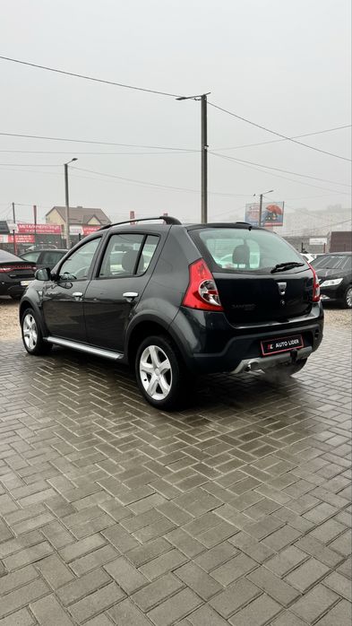 Dacia Sandero StapWay Дача СтепВей 2010 р 1,6 бенз 5 МКПП НЕ ФАРБОВАНА