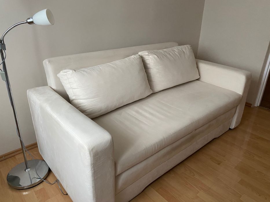 Sofa dwuosobowa biała