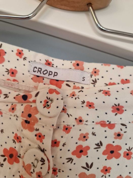 Spódniczka w kwiatki CROPP