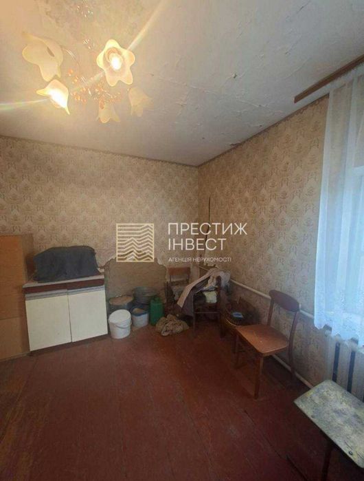 Продаж половини будинку на 5 сотках землі