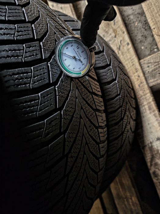 Зимові 215/55r17 Nexen | Czech | 8/7mm | 2022/2020 | Преміум шини/4шт