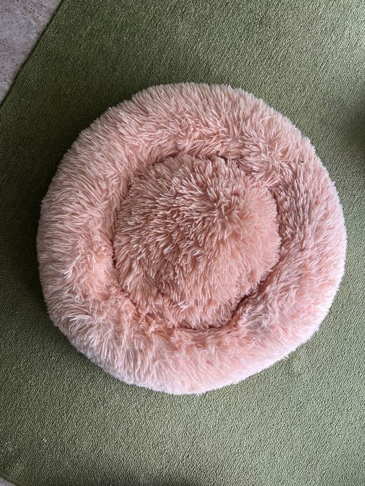Cama Anti-Stress Felpuda para Cão ou Gato (Estilo Donut) – Rosa