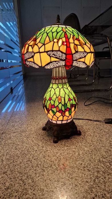 Candeeiro estilo Tiffany – Libélulas – 55 cm – Lindo e funcional